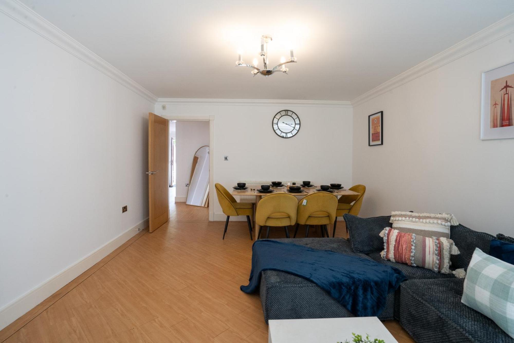 Villa Emirates House, Luxe 5 Bed, With King Sized Beds, Next To Aiport & Nec, Jlr 5 Mins Marston Green Exterior foto